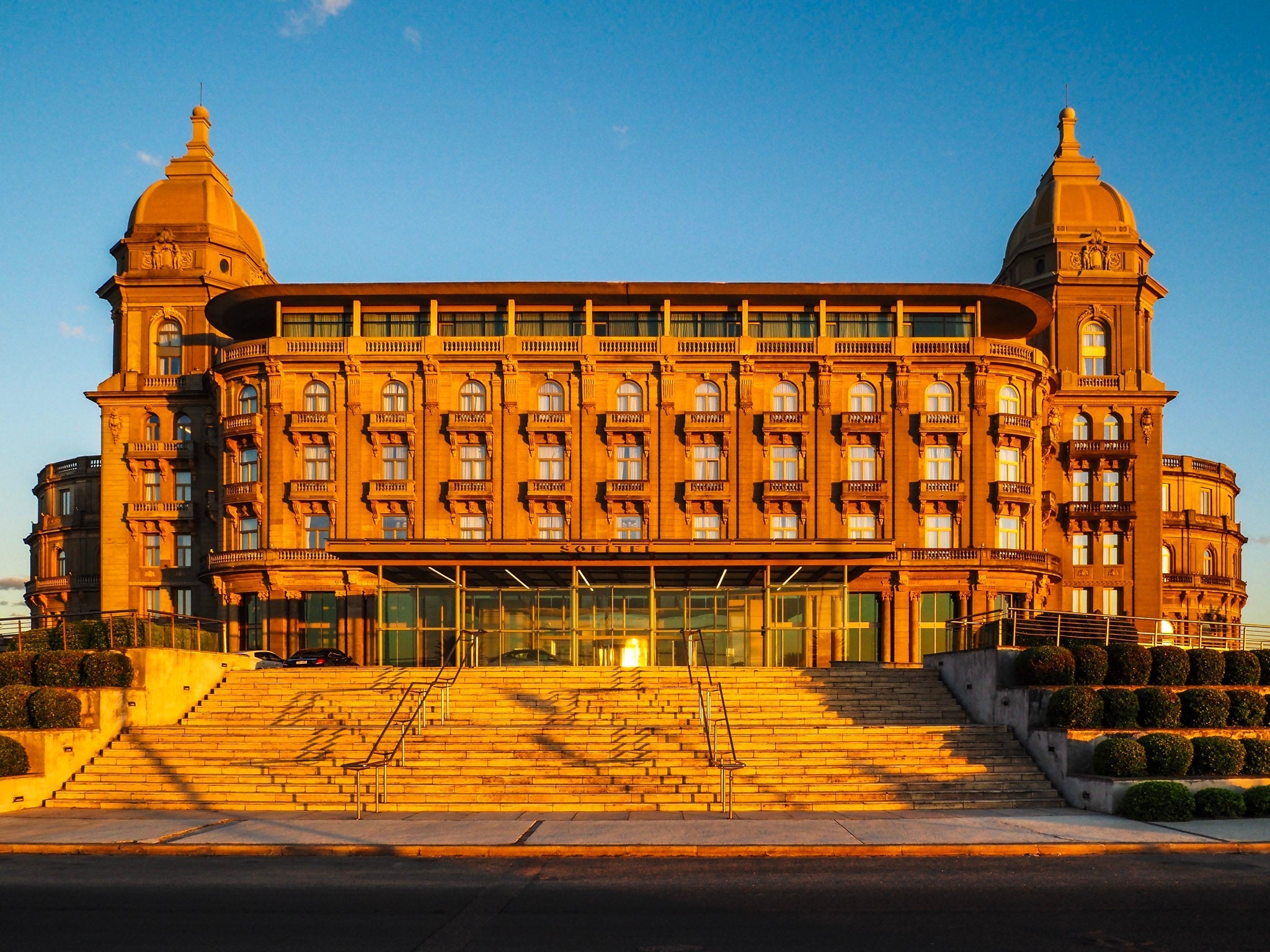 Sofitel Montevideo Casino Carrasco & Spa: Historic Luxury by the Río de la Plata